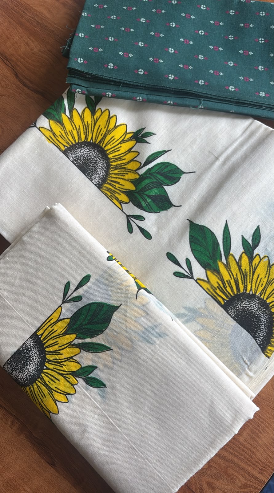 Sunflower printed Single Set Mundu with blouse