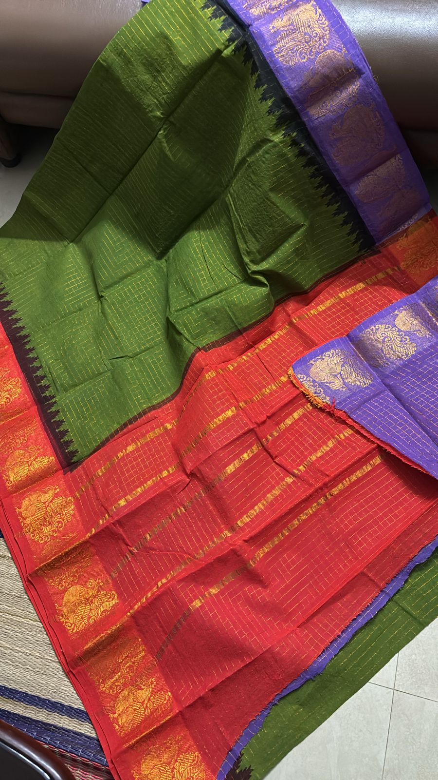 Green body Ganga Jamuna Sungudi Saree with violet and red temple borders