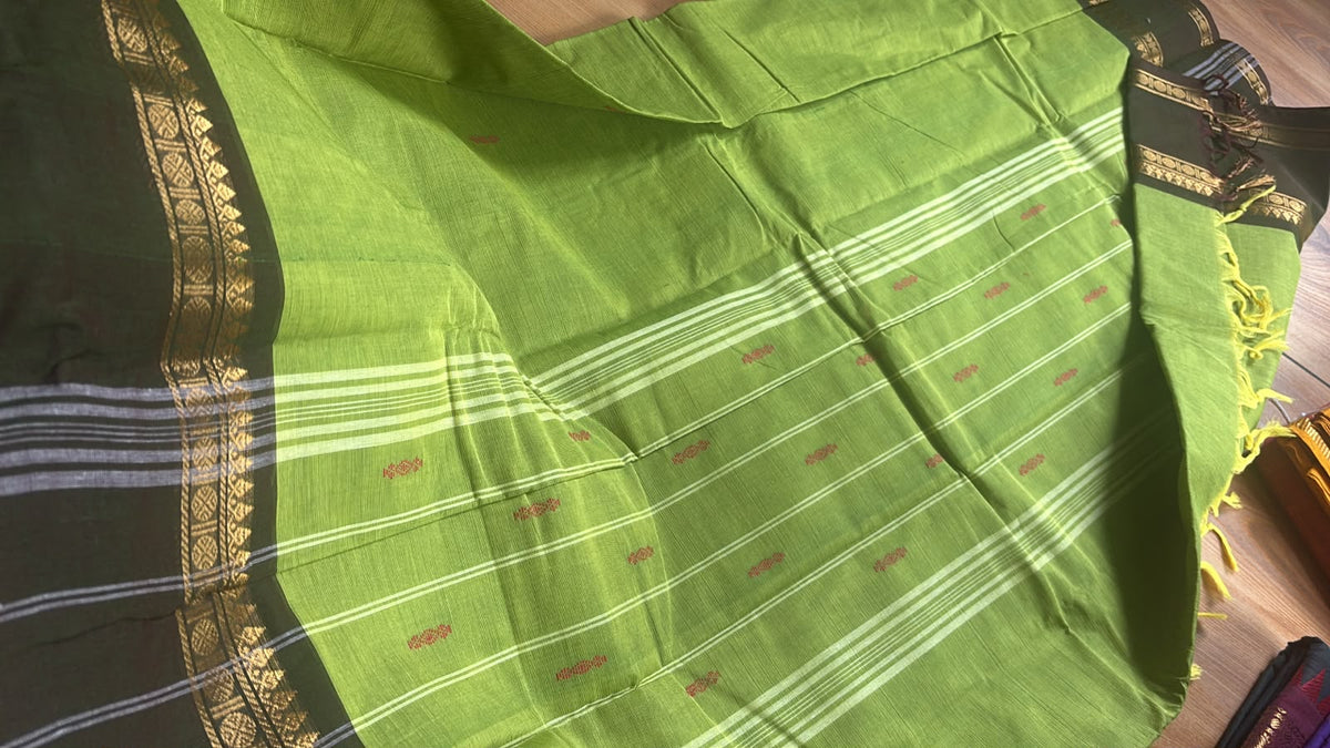Vintage green contrast border butta Sarees SGS39