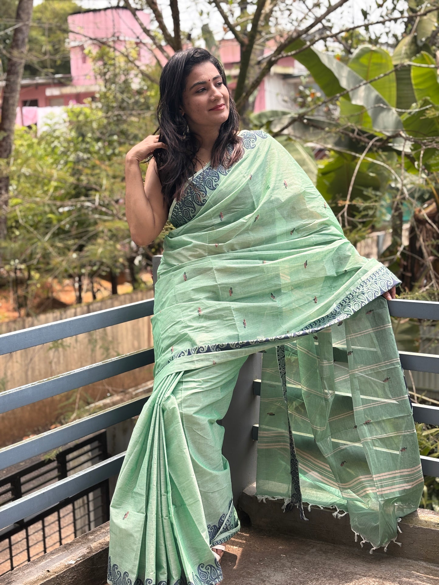 Sangita mango border pastel green Cotton Saree