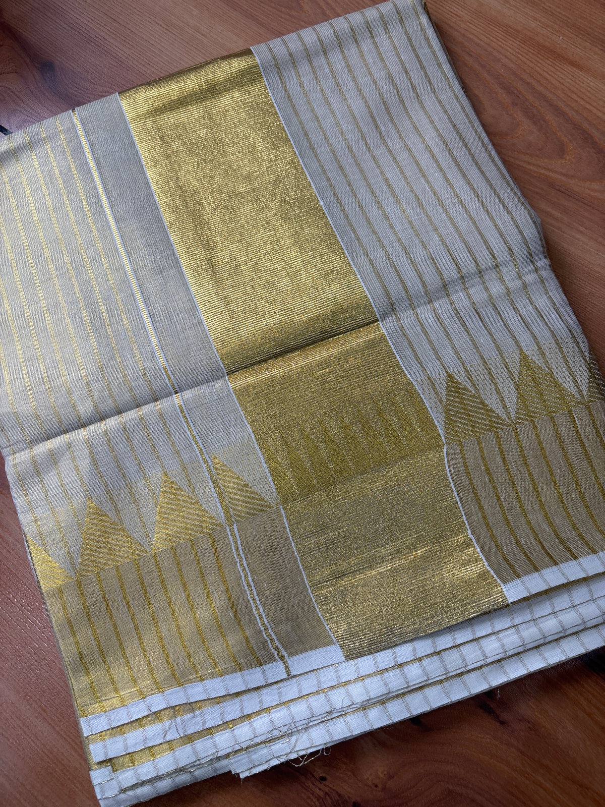 Golden Tissue Striped temple border Kerala Saree SAR75