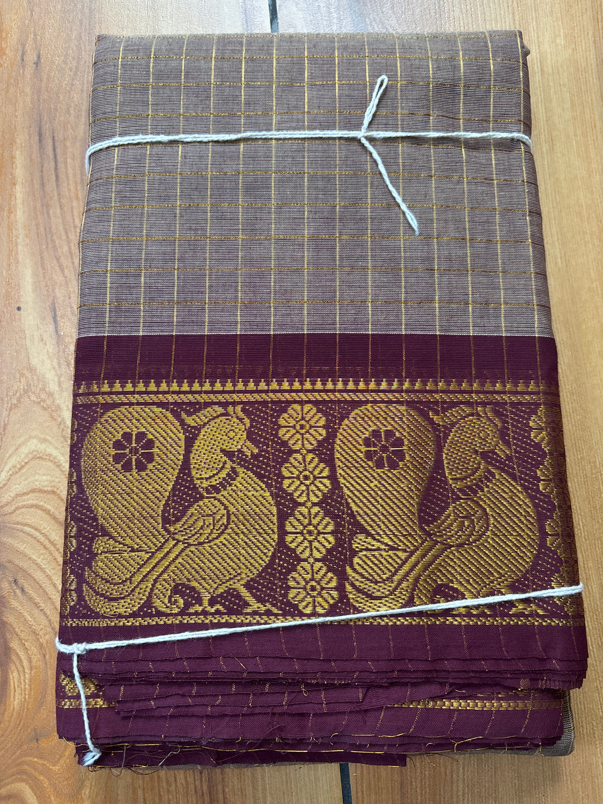 Peacock border zari checks Sungudi cotton Saree without blouse SNS53
