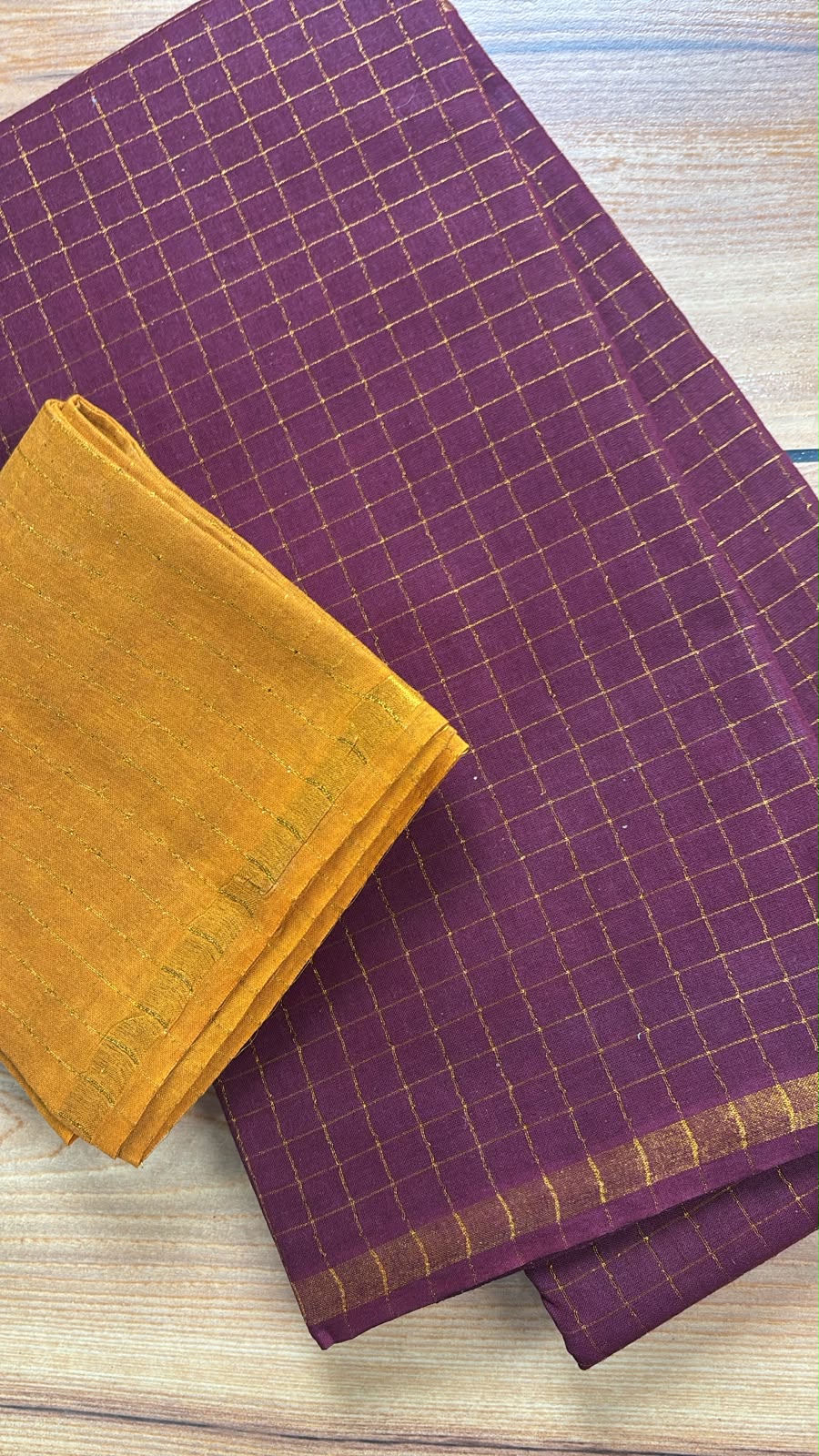 Pentex Maroon Sungudi Cotton Saree with Mustard blouse piece SNS47